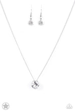 Load image into Gallery viewer, Paparazzi Accessories / What A Gem - White

