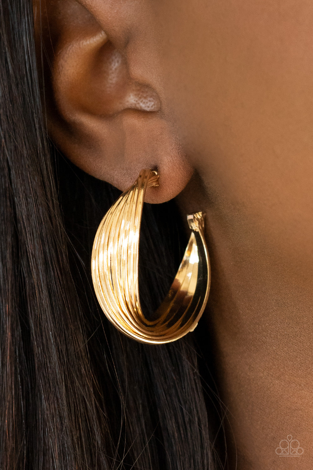 Paparazzi Accessories / Curves In All The Right Places - Gold